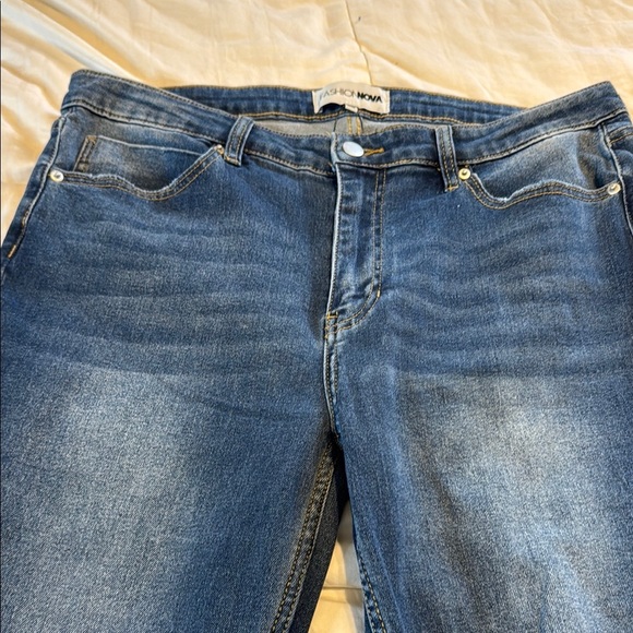 Fashion Nova Seven Heavens Stretch Flare Jeans Medium Wash Size 15 with Tags - Picture 6 of 14